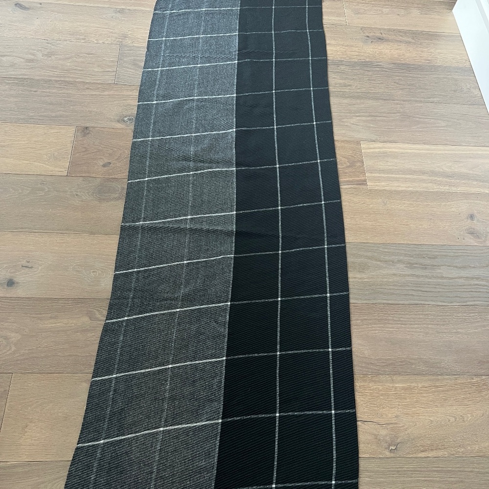 Pretty Persuasions Wide Scarf/Wrap